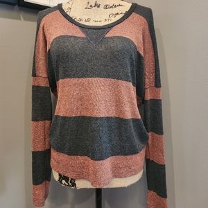 Splendid Top Size Small